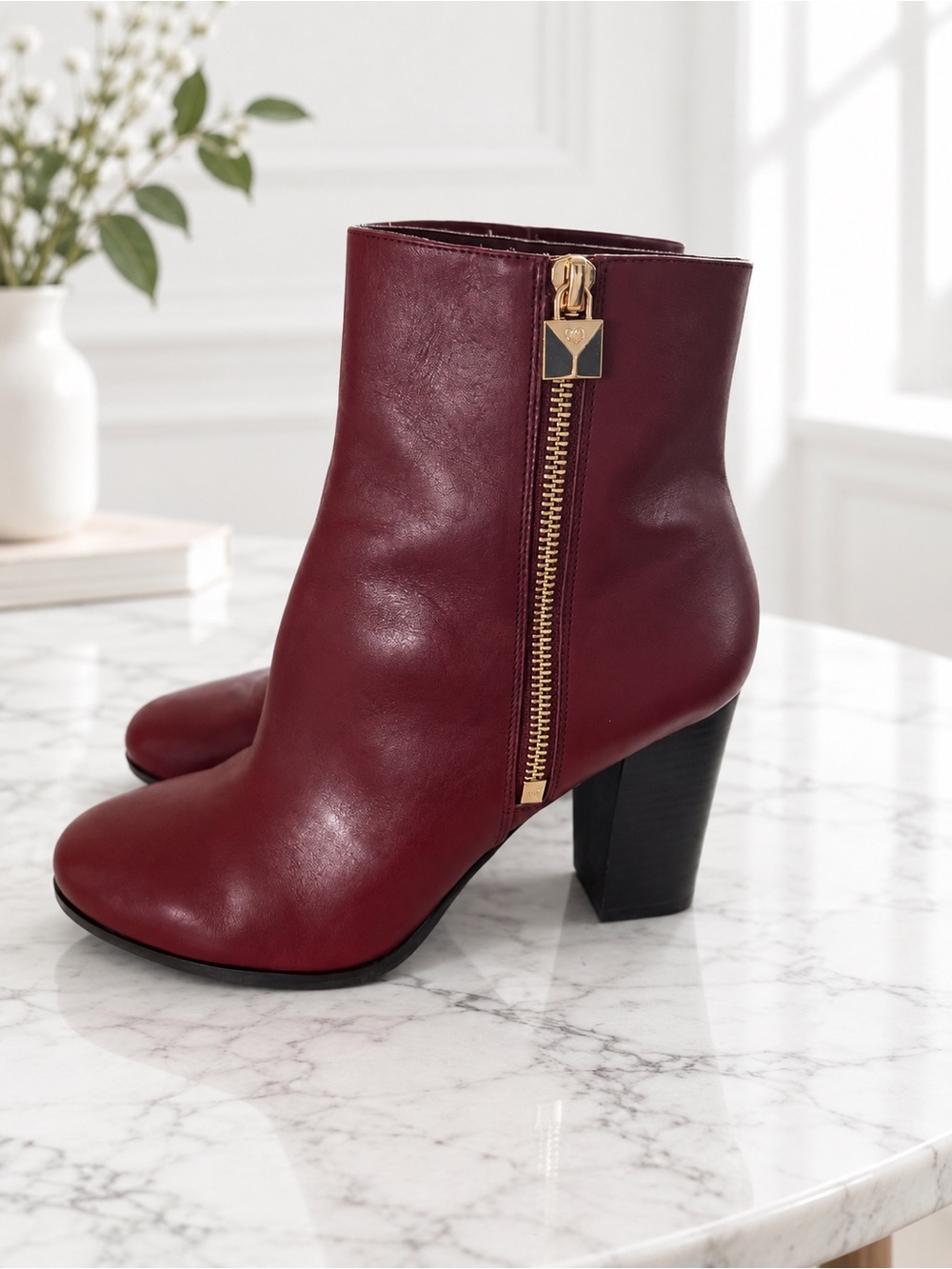 Michael Kors Frenchie leather ankle boots in a gorgeous red/burgundy (NWOT)